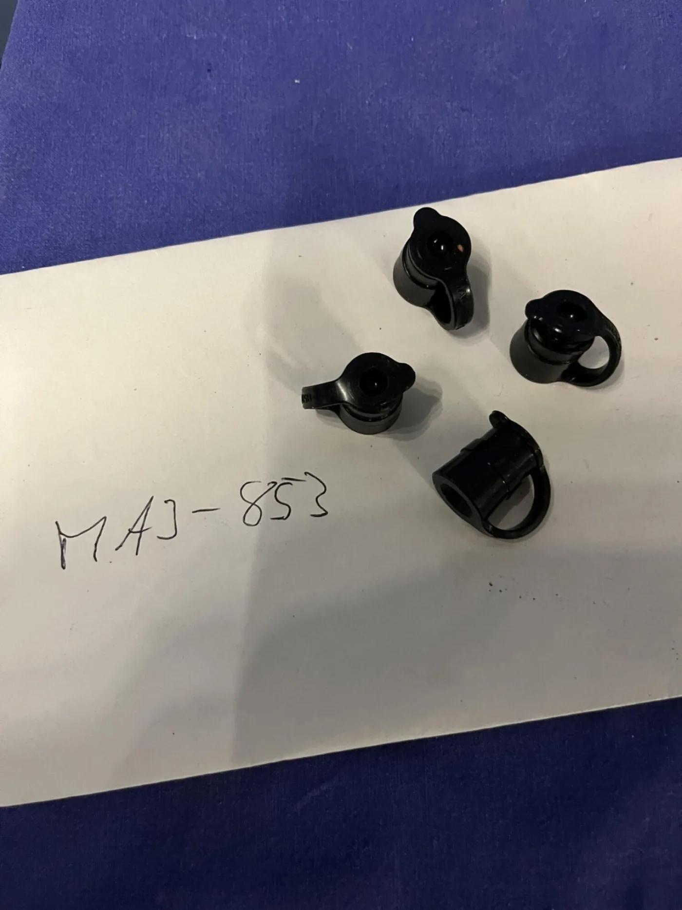 MAJ-853 (Like new) - 1