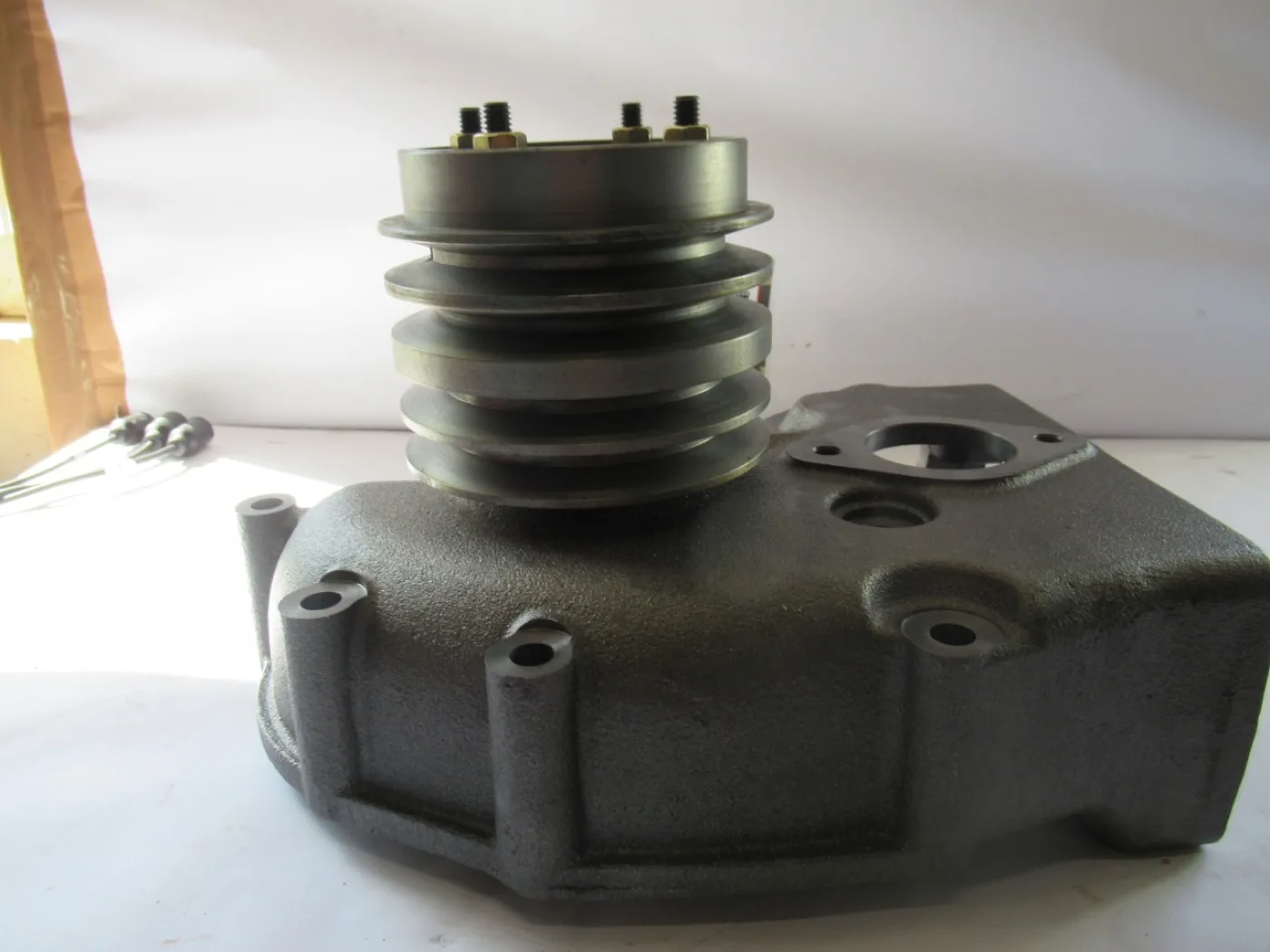 Waterpomp Volvo N10 - 5