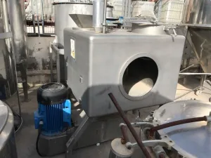Deposito cuadrado conico con agitador emulsificador en acero inoxidable 500 litros