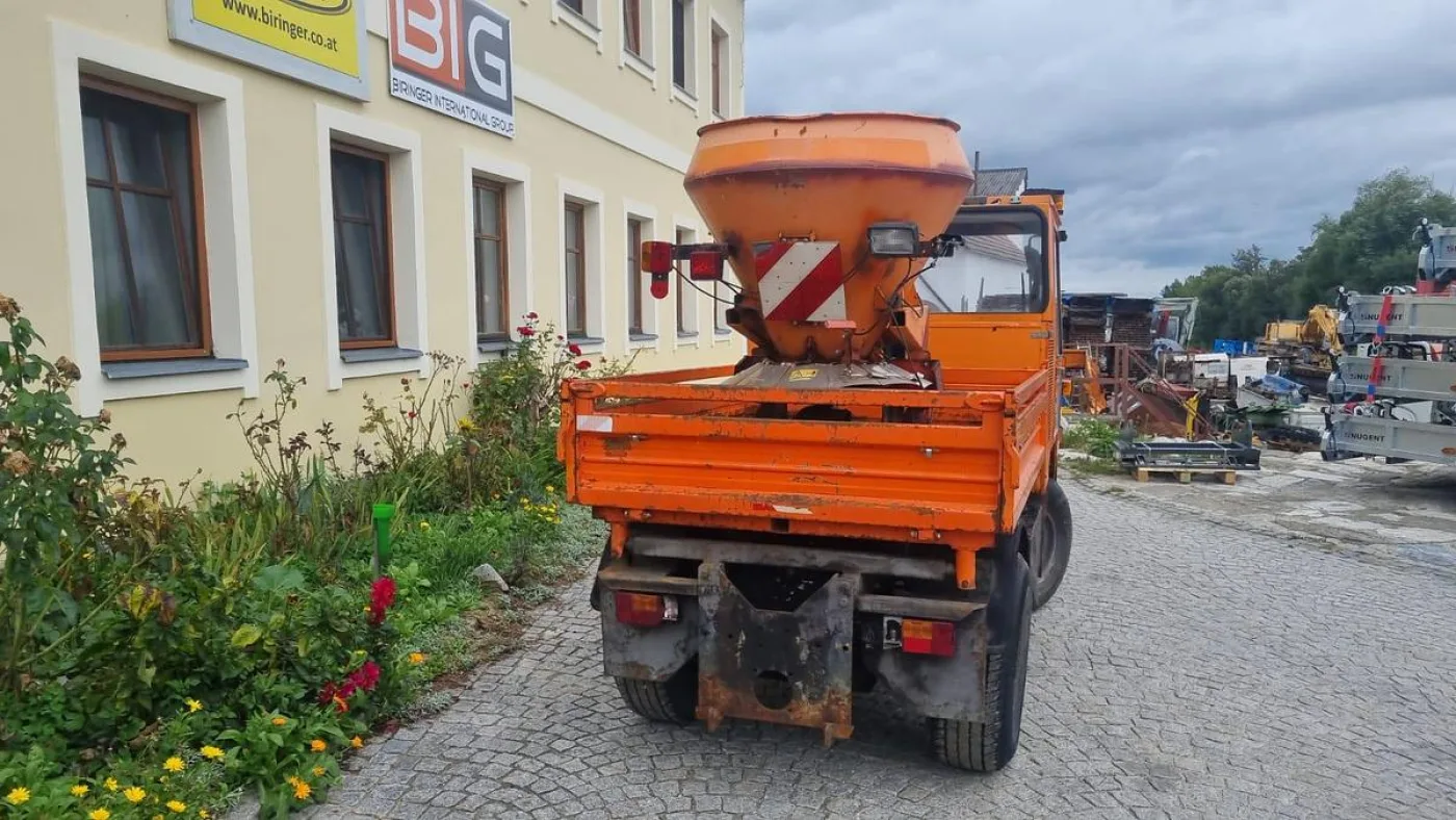 1994 Boki HY1350 Kommunalfahrzeug mit Schneepflug und Sand / Salzstreuer - 6