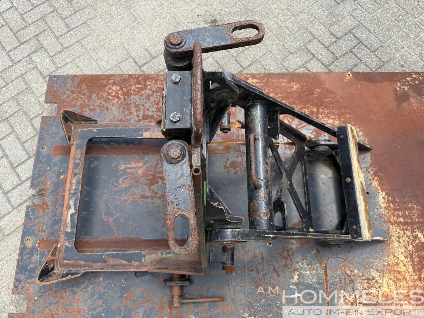 Transport support for the ICE vibratory hammer - 7