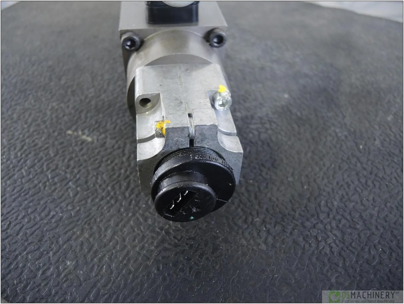 1995 BOSCH 0 811 402 001 AI2198 - 4