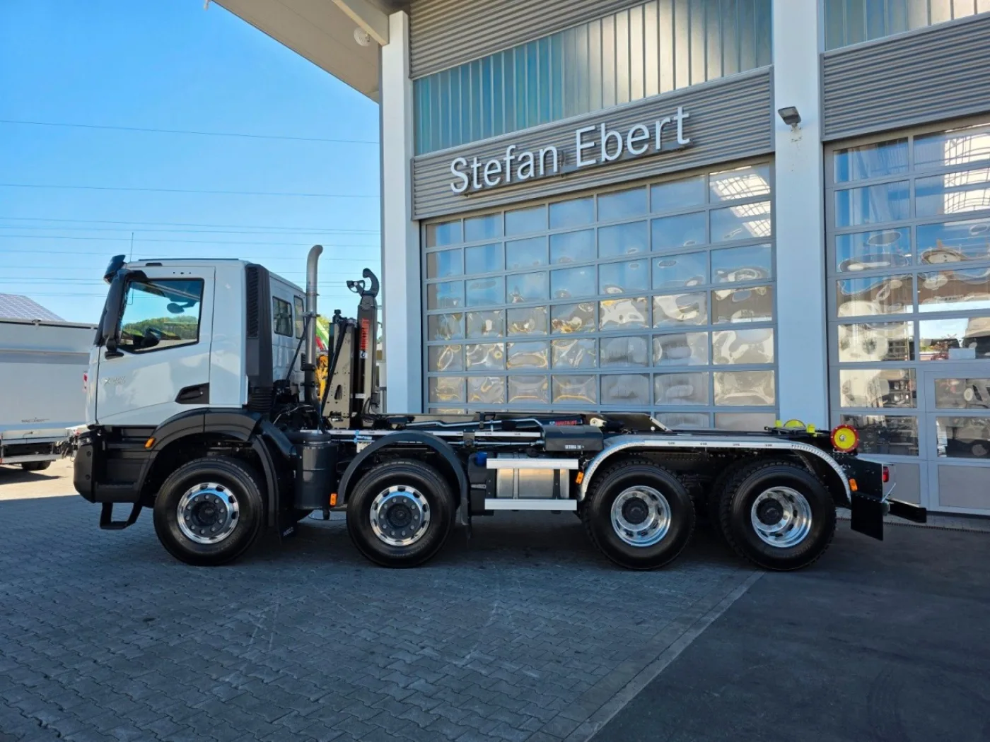 Iveco X-Way AD320X46BZ OFF 8x4 Hiab ULT26S53-W-ITF Alu - 7