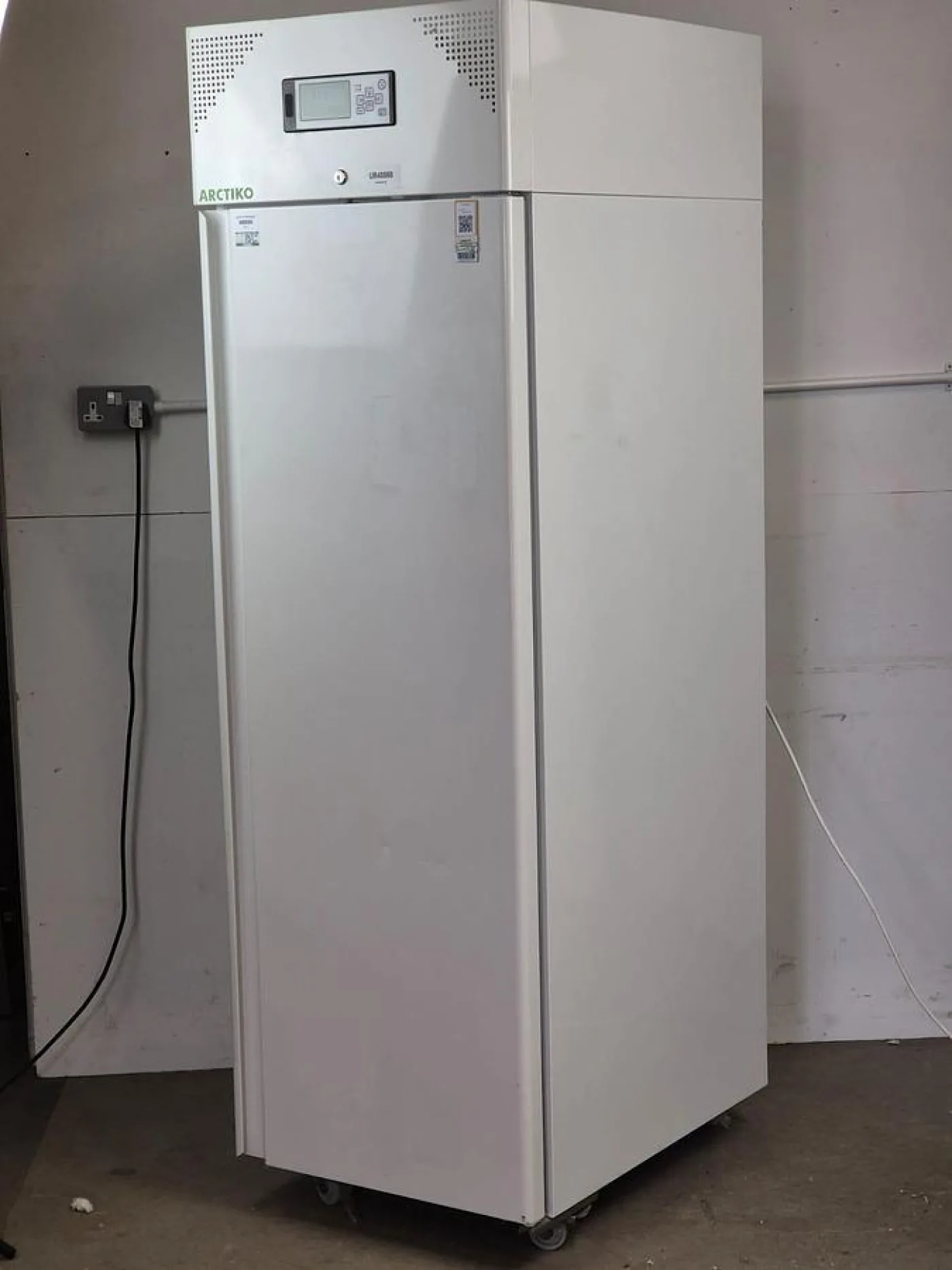 ARTiKO LR500 Refrigerator - 2