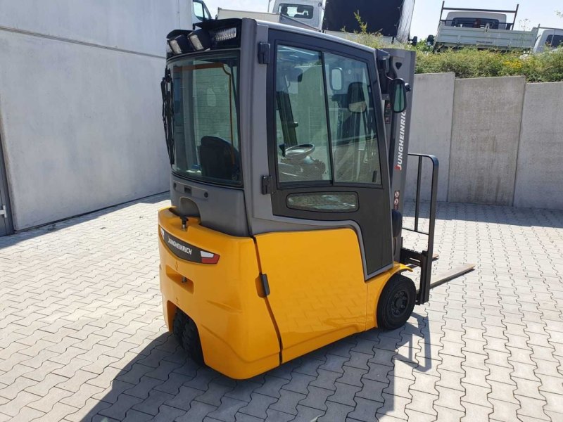 Jungheinrich EFG 215 / Triplex: 4.25m! / SS / 4.166h / 2024