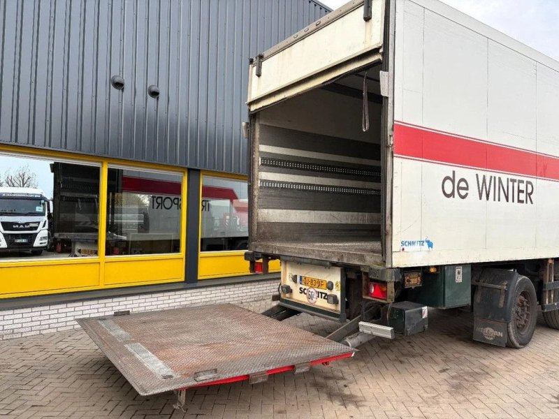 Schmitz Cargobull 2 axles 2 axles + STEERING AXLE + LOAD LIFT + CARRIER MAXIMA 1300