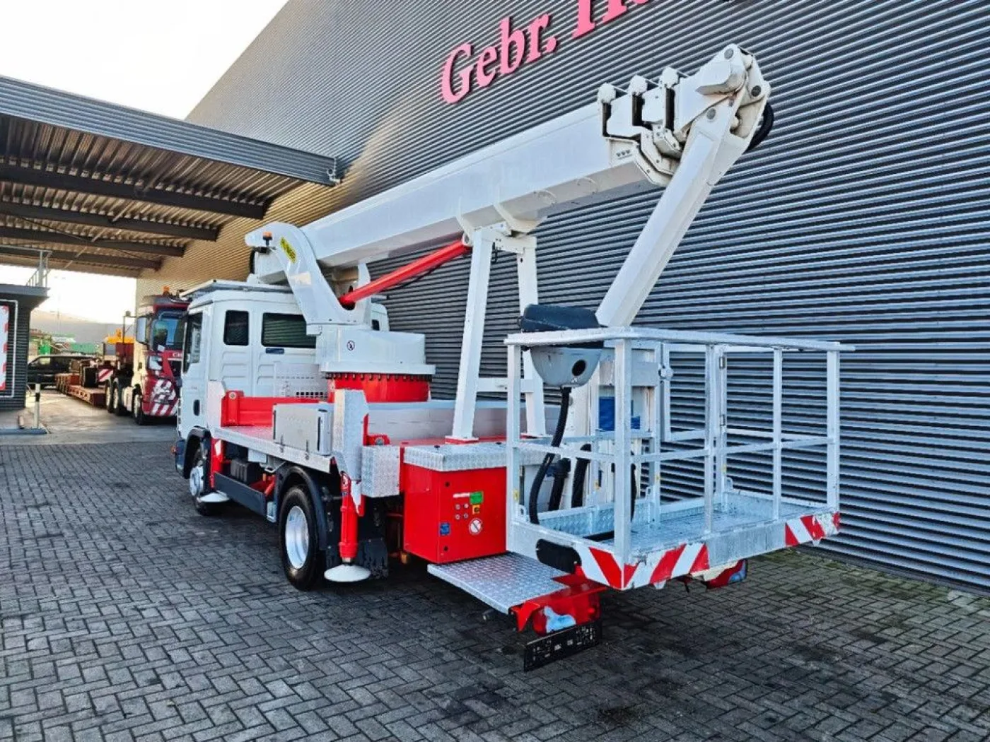 MAN TGL 8.150 4x2 Palfinger P300KS - 4