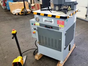 Ausklinkmaschine mit fixem Winkel HNM-4 F