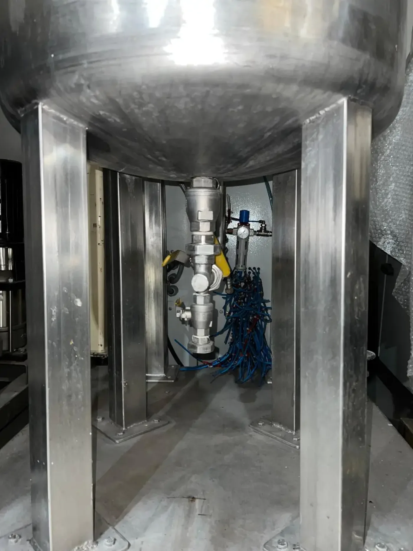 STAINLESS STEEL TANK - 3