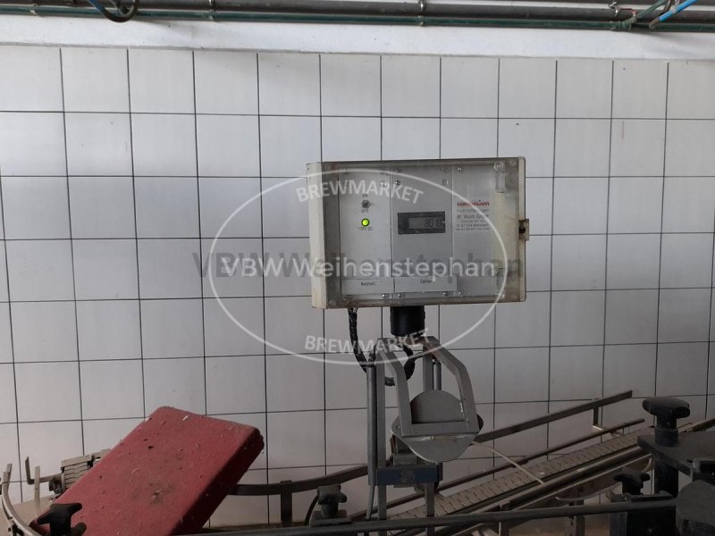 Labelling machine