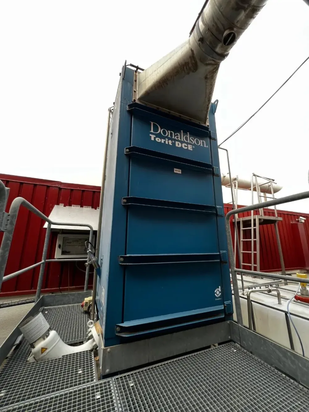 USED DONALDSON DPRO 8-R DUST AND FUME COLLECTOR
