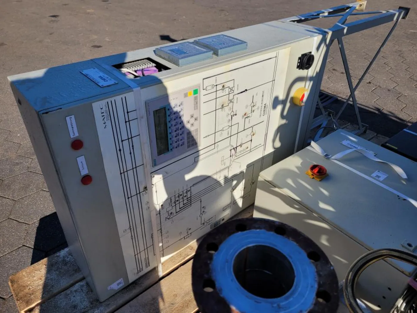 System with tank and cabinets - 7