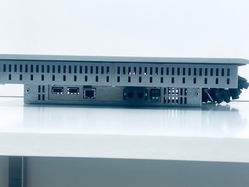 Siemens SIMATIC MP277 10" Touch 6AV6643-0CD01-1AX1 C-C9E57206