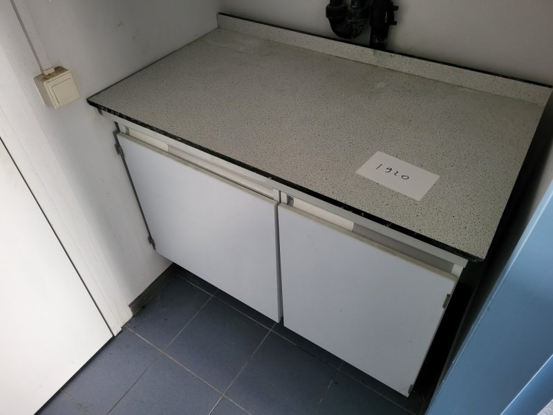 1920 – Used S+B Laboratory wall table (110 cm)