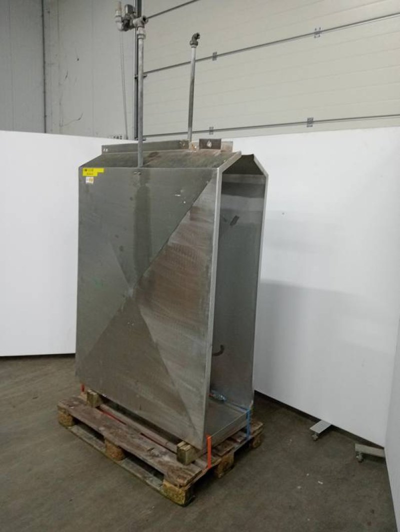 Sterilizer cabinet