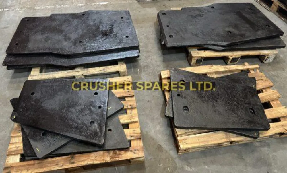 J4600000 / J4610000 | Lower Cheek Plates | Extec® / Sandvik® |