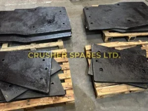J4600000 / J4610000 | Lower Cheek Plates | Extec® / Sandvik® |