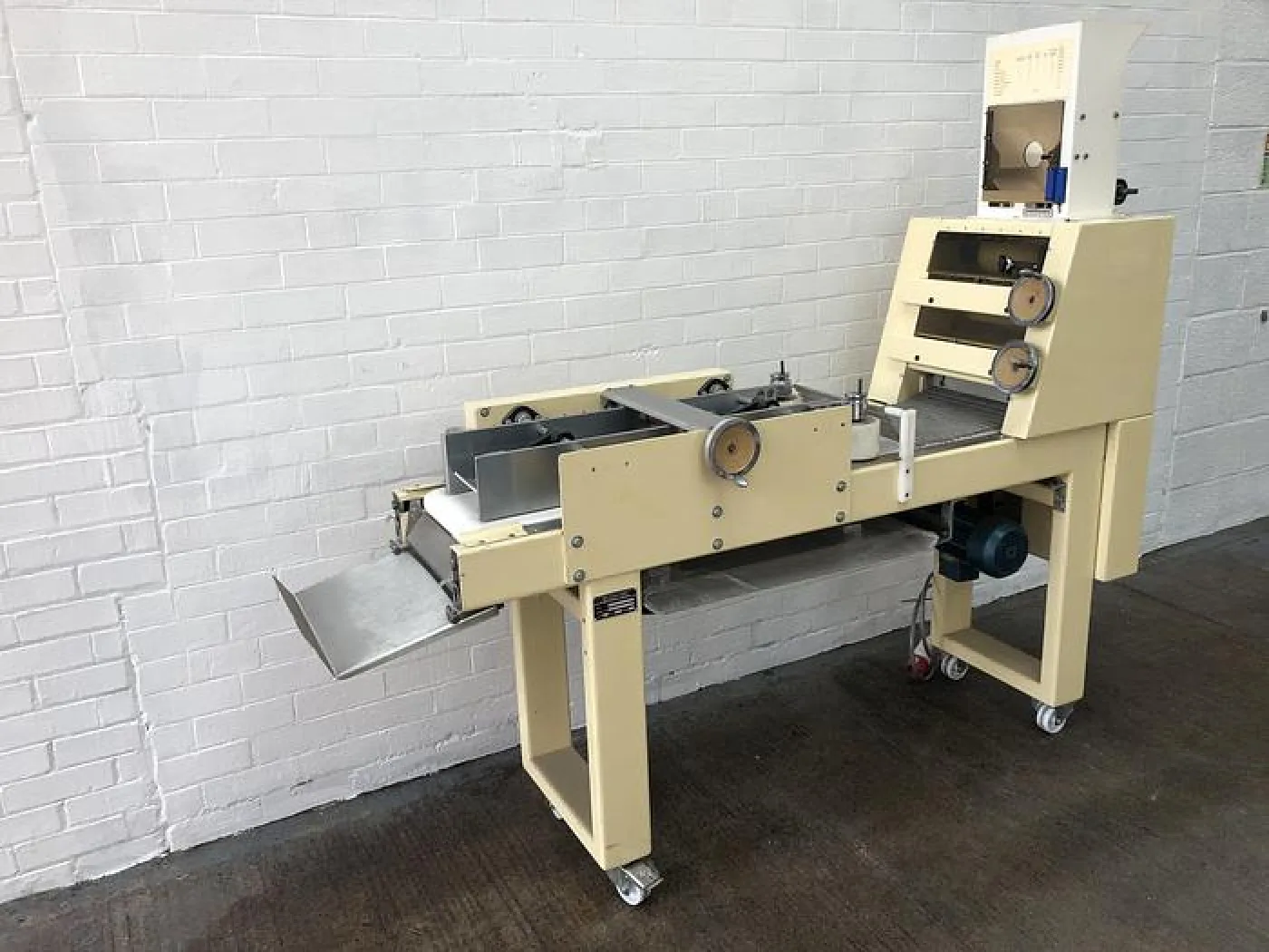 Kemper Princess Bread Moulder, refurbished, new belts - 2