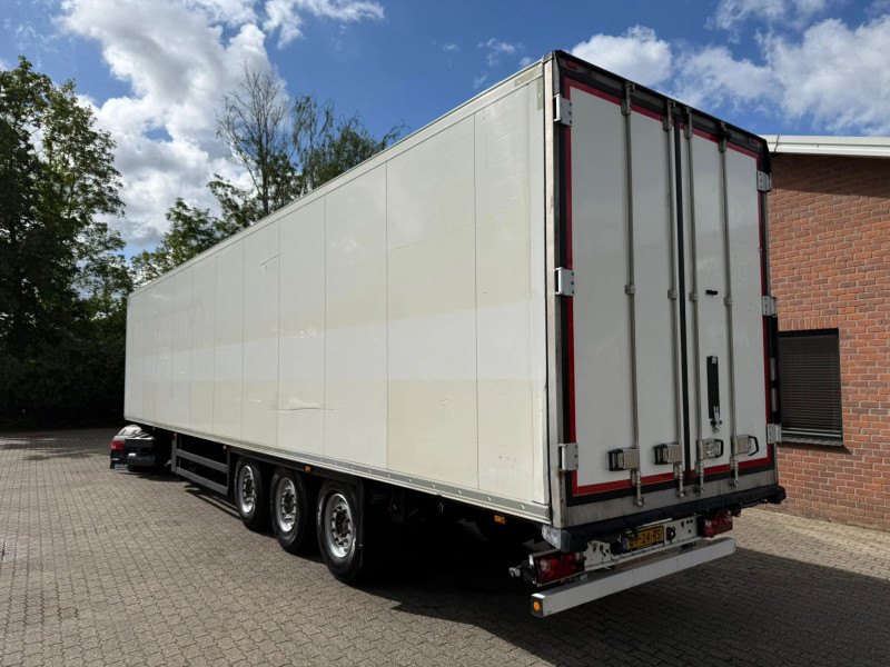 Schmitz Cargobull SKO 24 5x Meatrails Rohrbahnen Meat Carrier Vector 1950MT NL Trailer APK/TÜV 01-08-2026