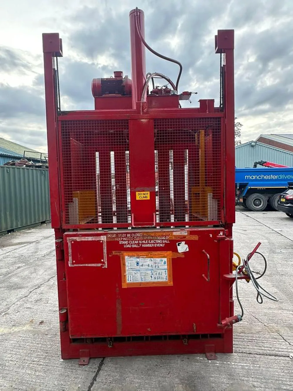 Vertical Waste Baler