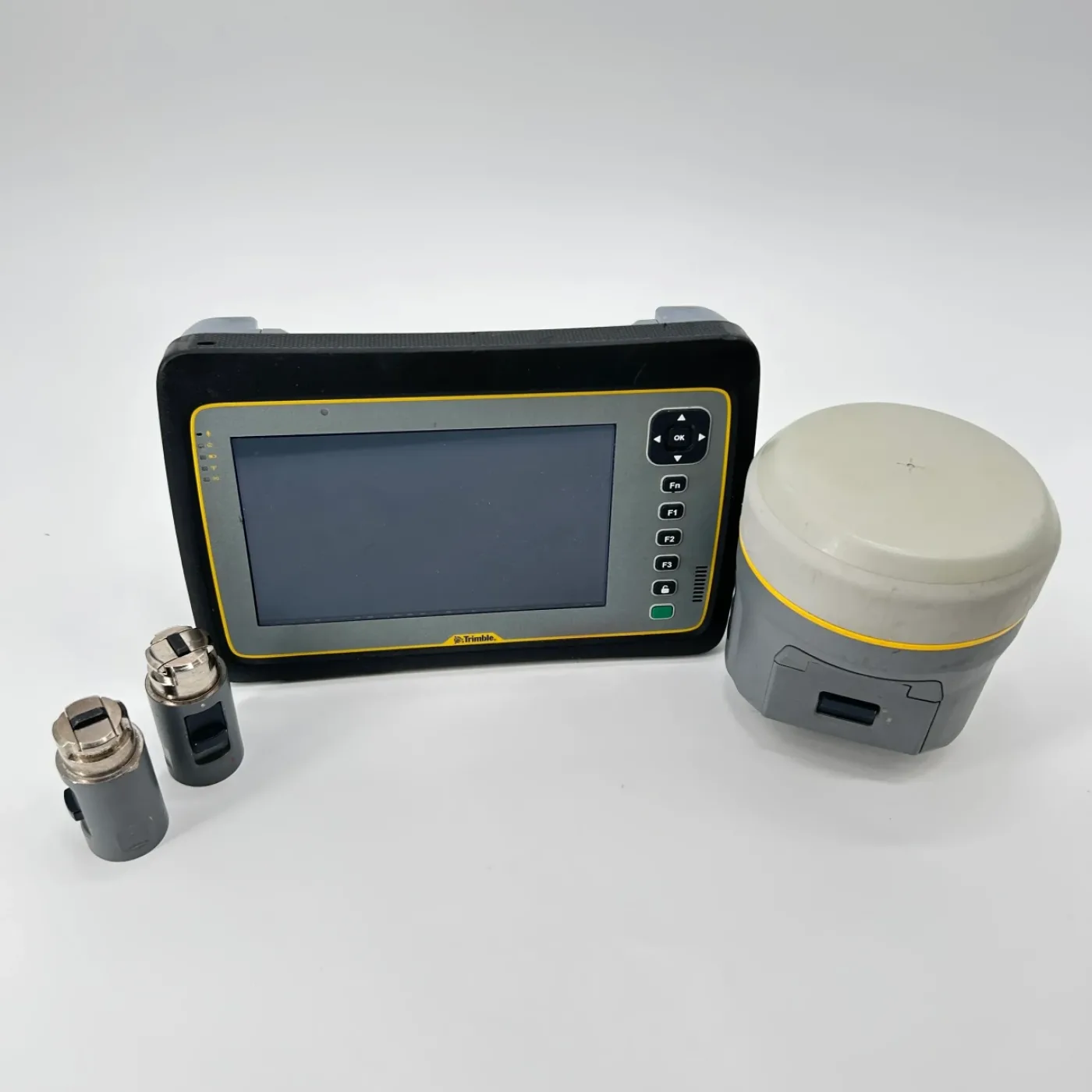 GNSS Trimble R10 con controladora Yuma - 1