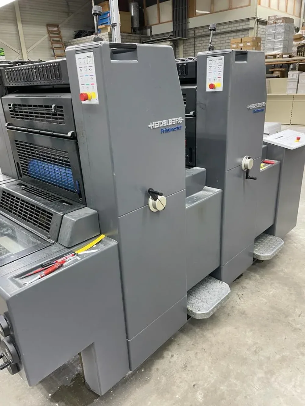 Heidelberg PM 52-2 offset printing press