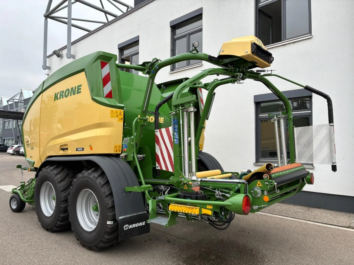 Rundballenpresse Krone ComPack CV 150 XC Pro - 5