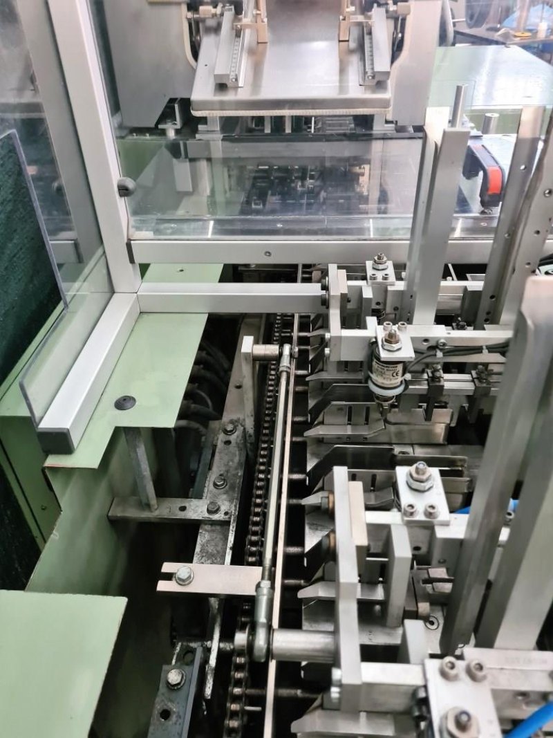 ASTUCCIATRICE ORIZZONTALE A MOVIMENTO CONTINUO – CAM – MOD. HF77