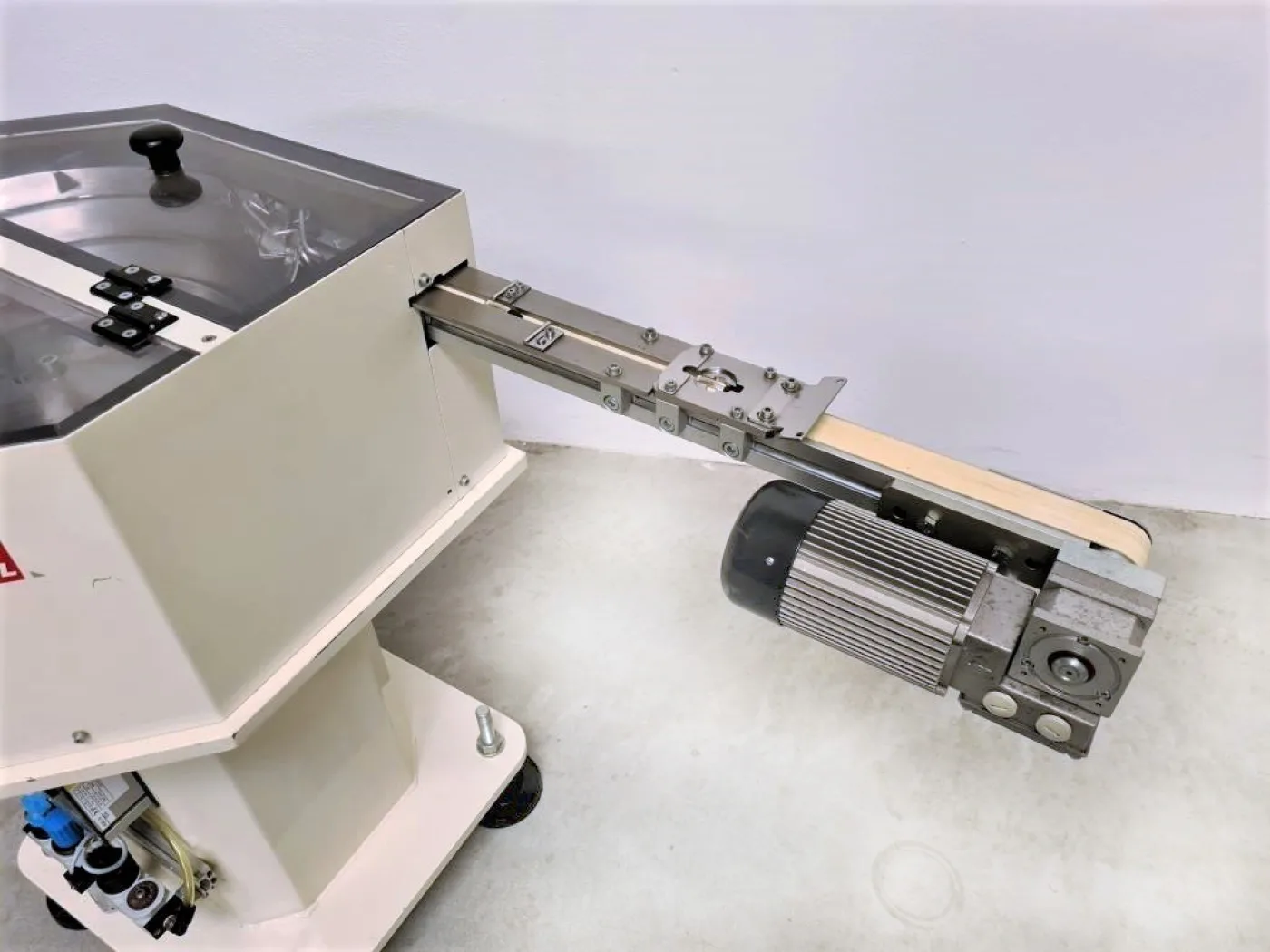 ALIMENTATORE VIBRANTE PER SPAZZOLINI – ADMV – Mod. V2M 300 - 5