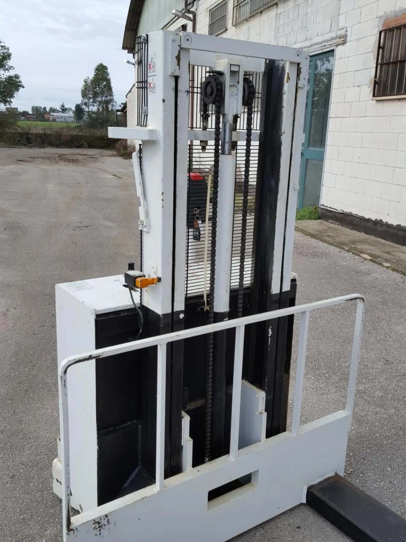 CARRELLO ELEVATORE ELETTRICO – ICEM – MOD. 13/240 - 6