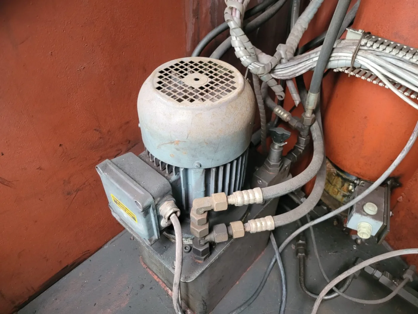Kreuziger Wien DSH/250 - Dissolver - 4