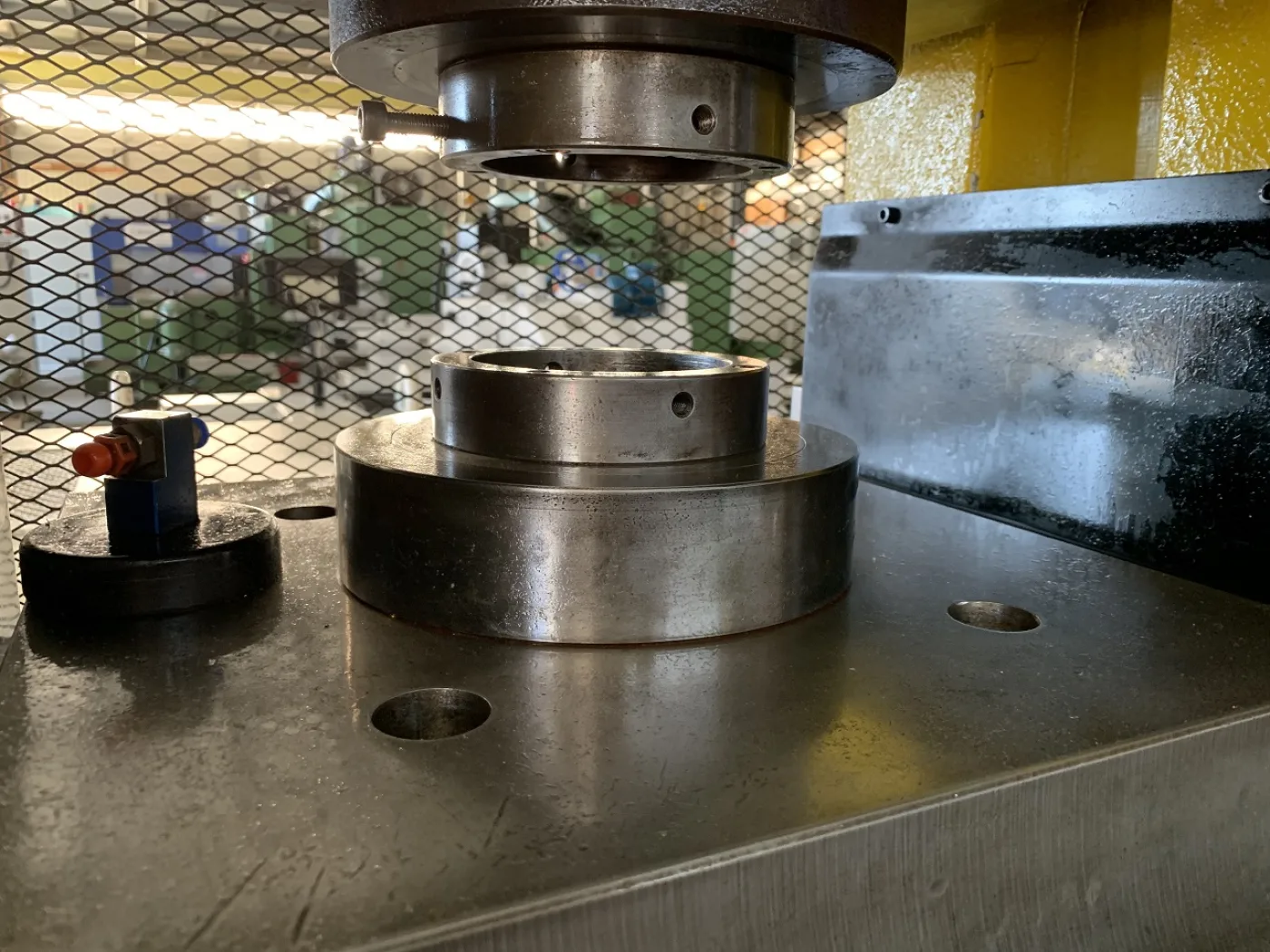 PRESSE A GENOUILLERE “GRABENER” TYPE GK 360 - 4