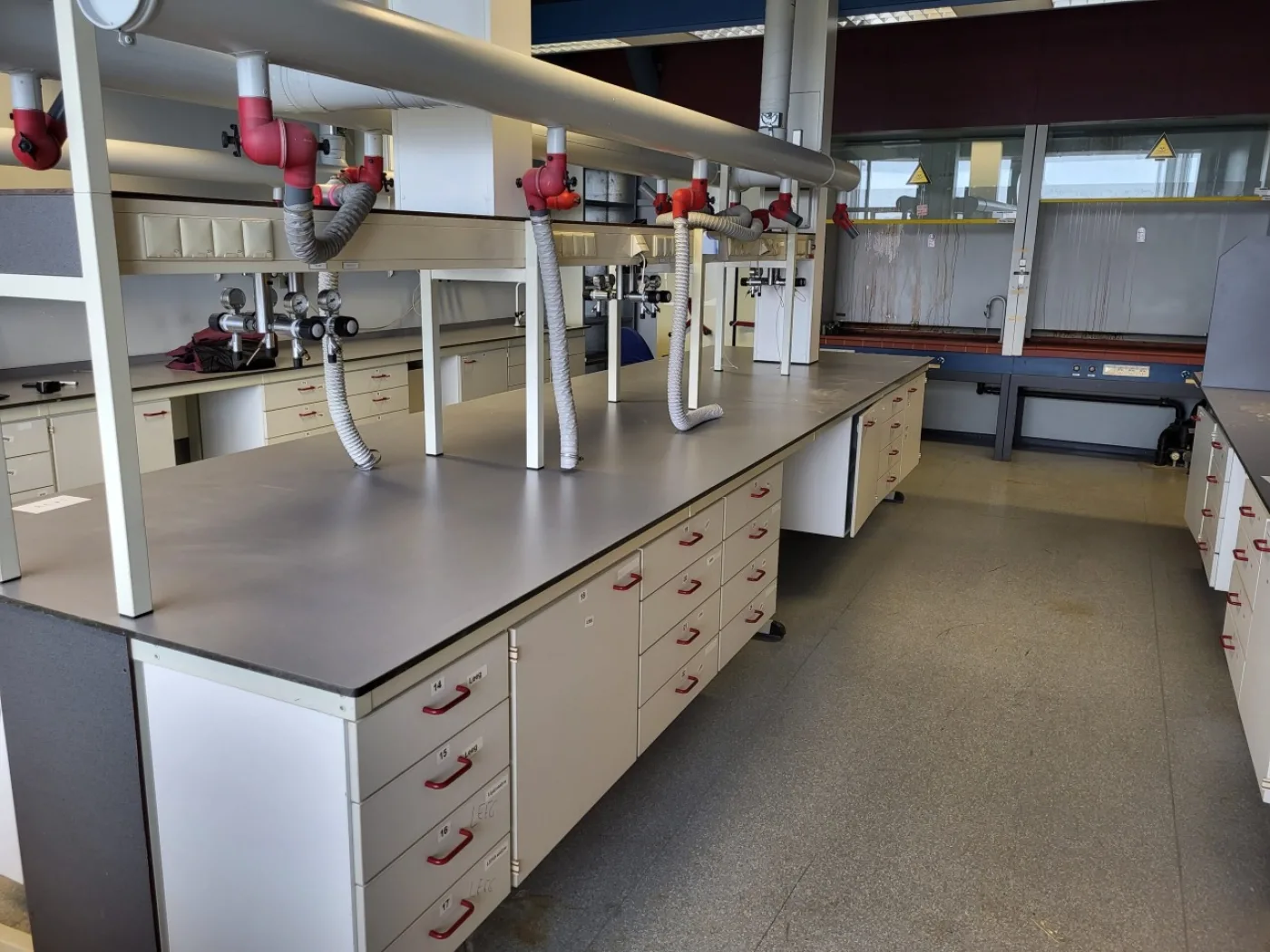 1933 – Used S+B Island Table (525 cm) - 1