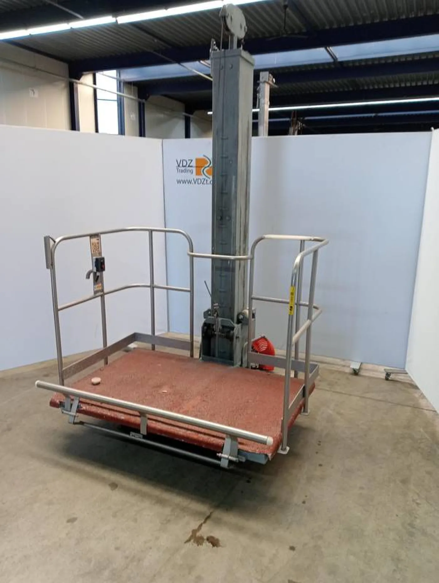 Platform - 4