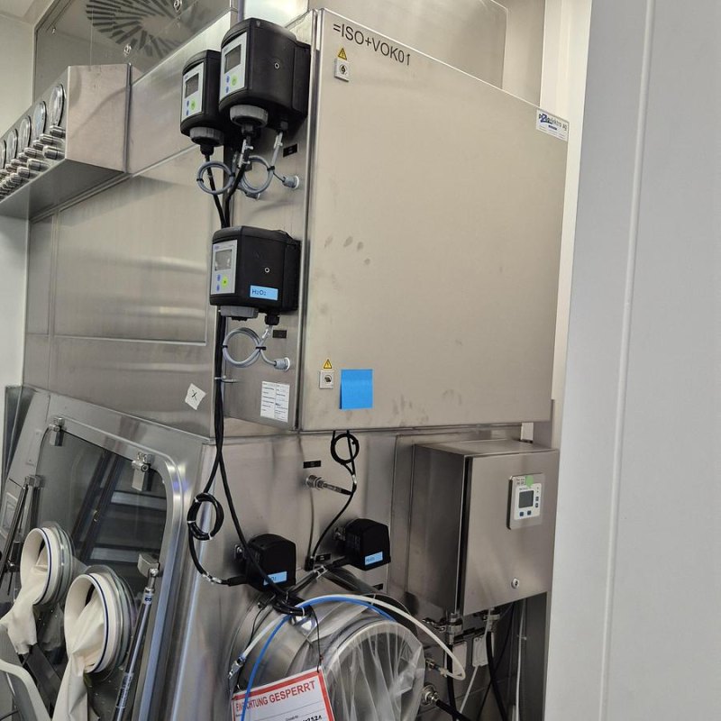 Hermann Waldner Isolator-Anlage mit einem integrierten STERIS VHP 1000ED