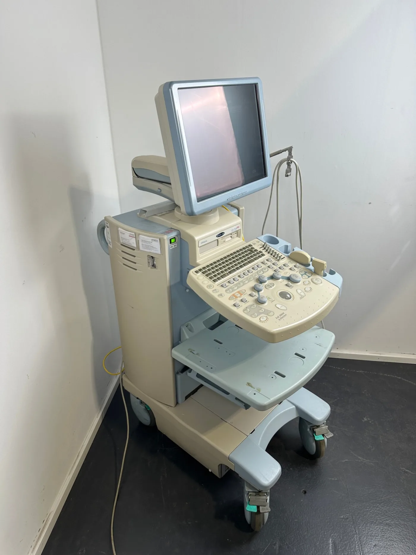 Hitachi EUB-7500A Ultraschallfarbdoppler inkl. 2 Sonden - 2