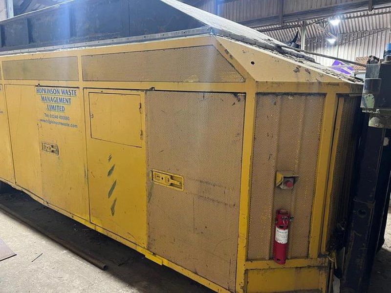 1997 AMB 633 Primary Twin-Shaft Shredder