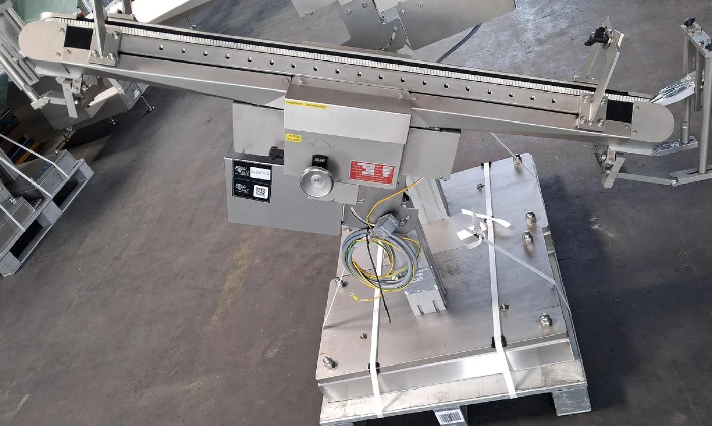 Inova Pharma Systems STS 1500 Edelstahl Zuführ- und Transportsystem - 6