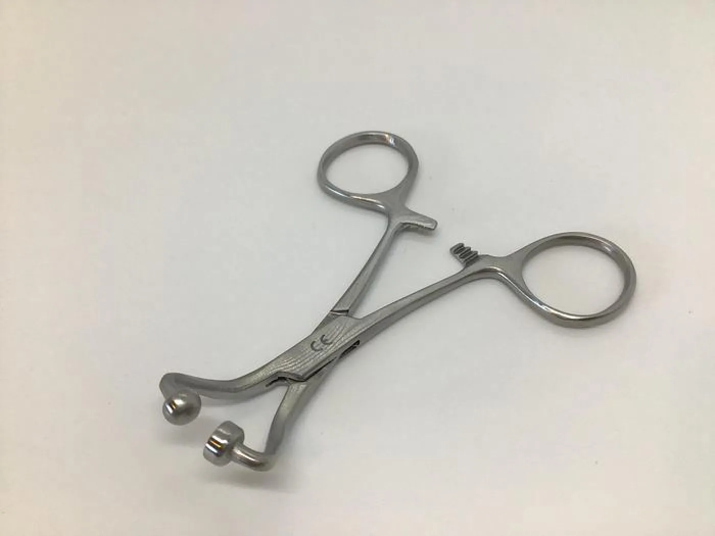 GB Medical Towel Clip 100mm - 1