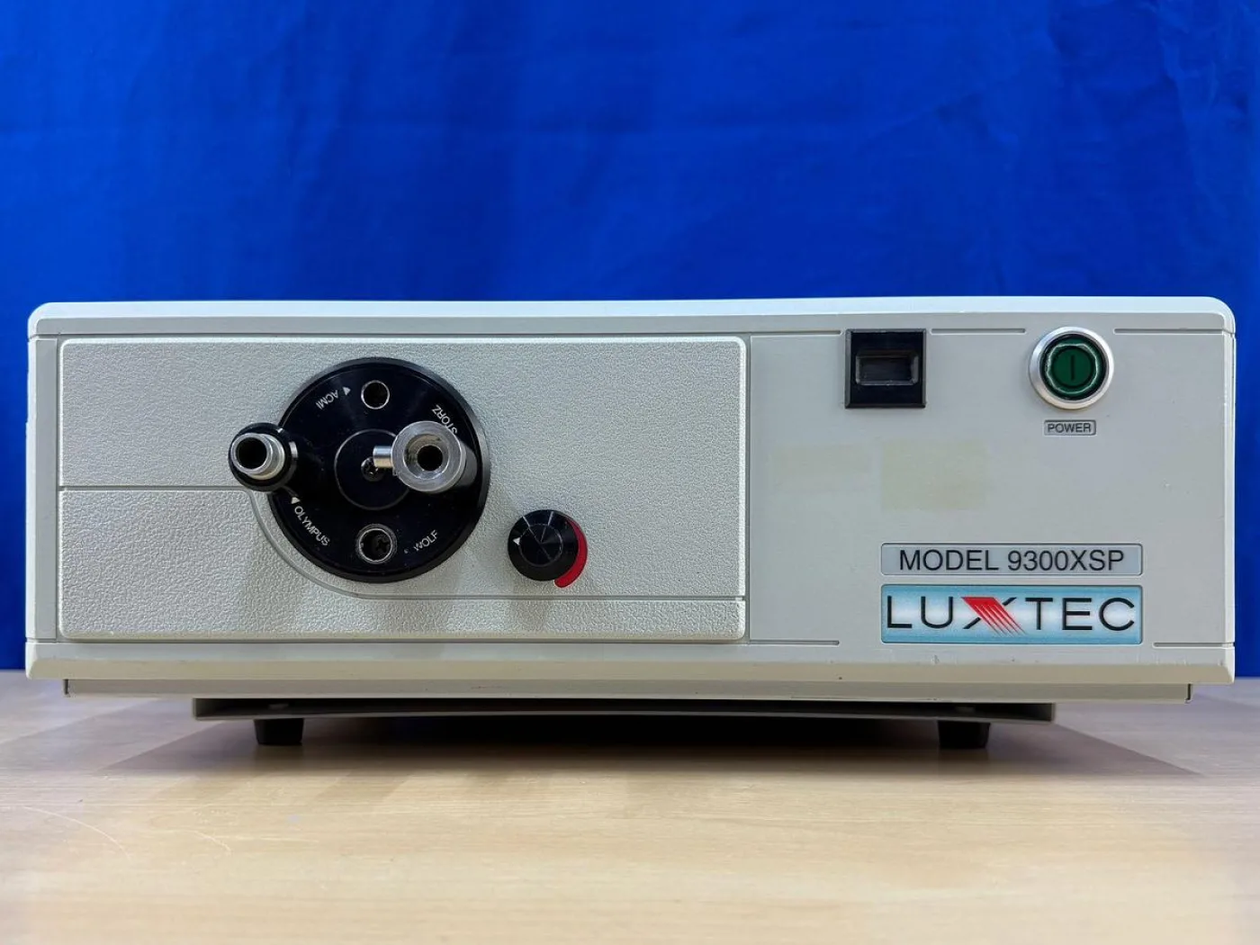 Luxtec 9300XSP Light Source - 2