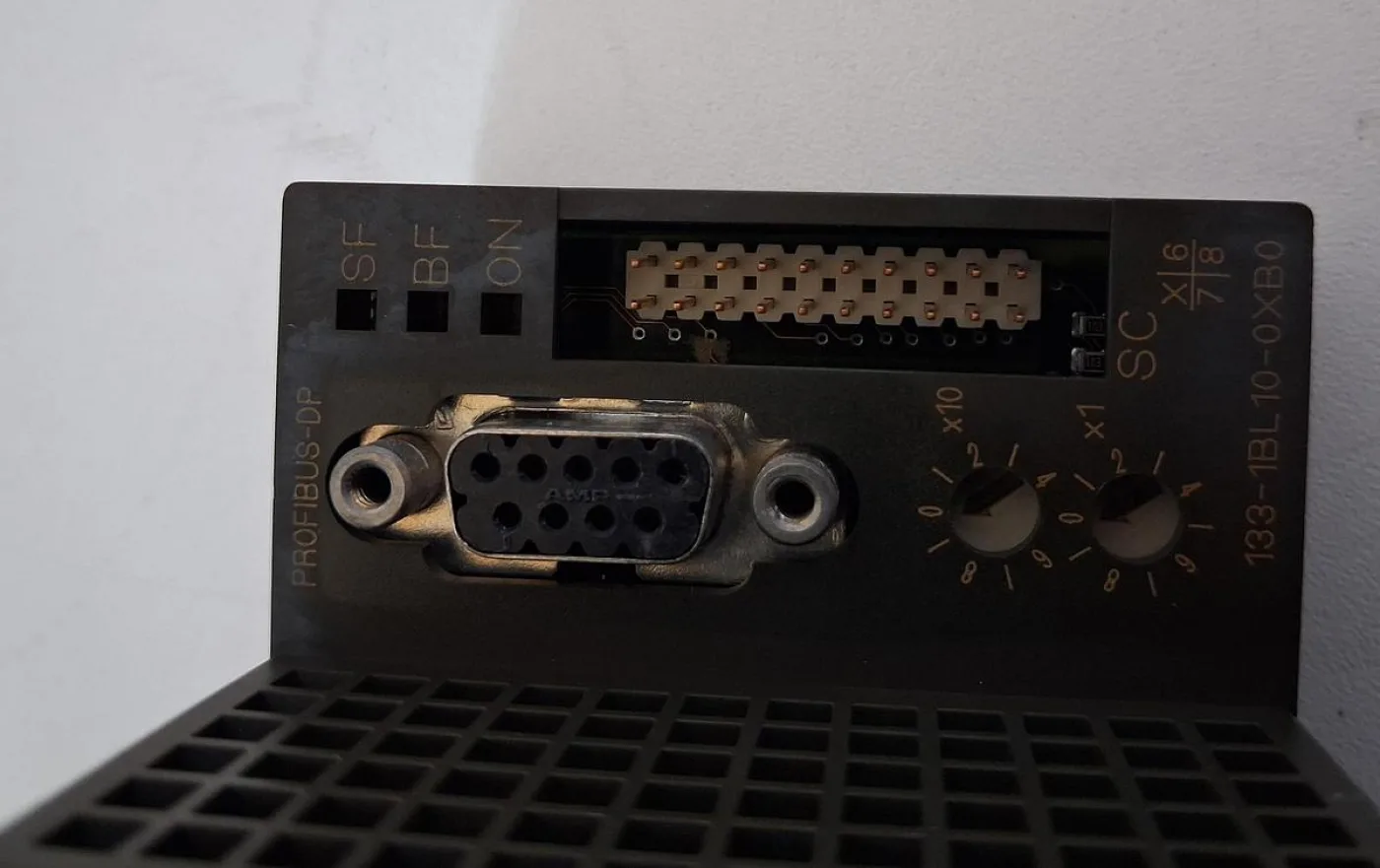 Siemens SIMATIC S7 ET 200B Digital I/O Modul 6ES7 133-1BL01-0XB0 - 7
