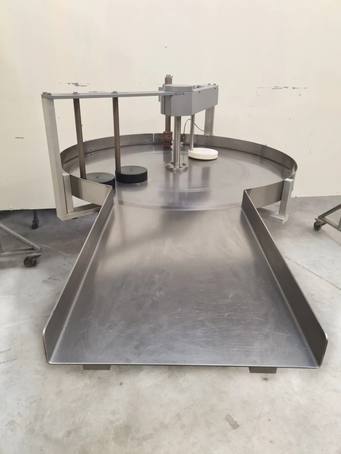 TAVOLO ROTANTE DI ACCUMULO – MTL TECNOSISTEMI – MOD.TRI - 4