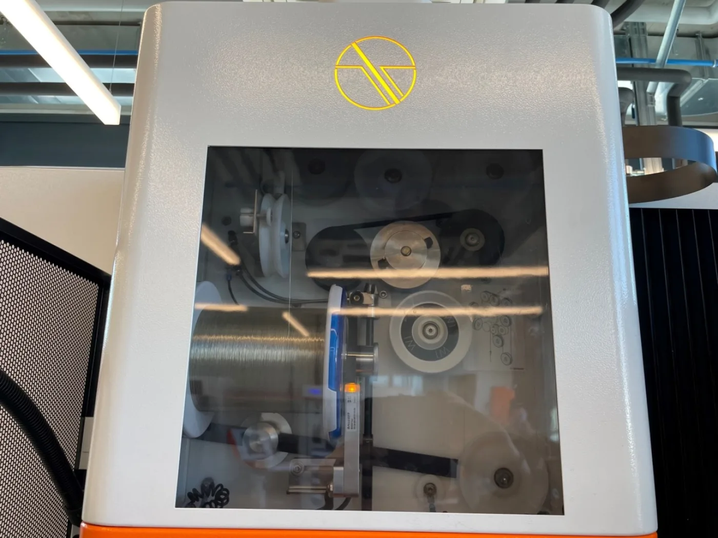 DRAHTERODIERMASCHINE “AGIECHARMILLES” CUT P 550 - 5