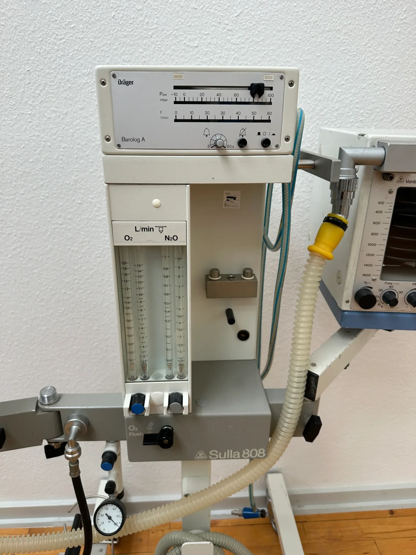 Dräger Sulla 808 Narkosebeatmungsgerät - 2