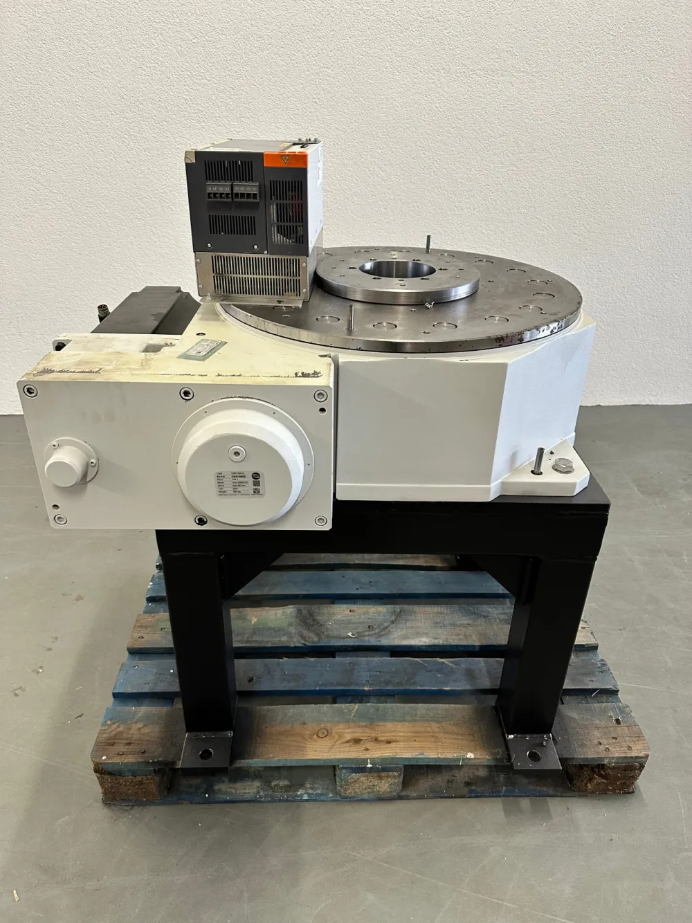 WEISS GmbH CR0700CA Schwerlasttisch mit Servoverstärker B&R 8V1180.00-2