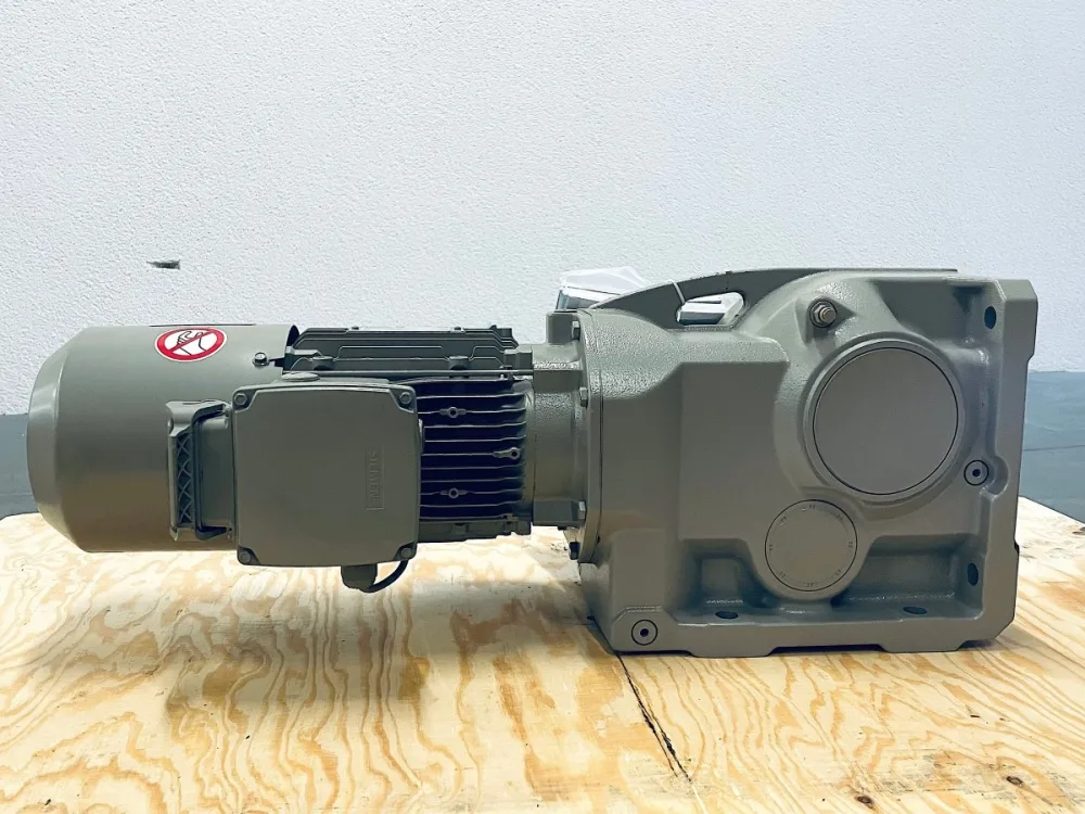 Siemens Getriebemotor K89-LE90SG4E-L16NH