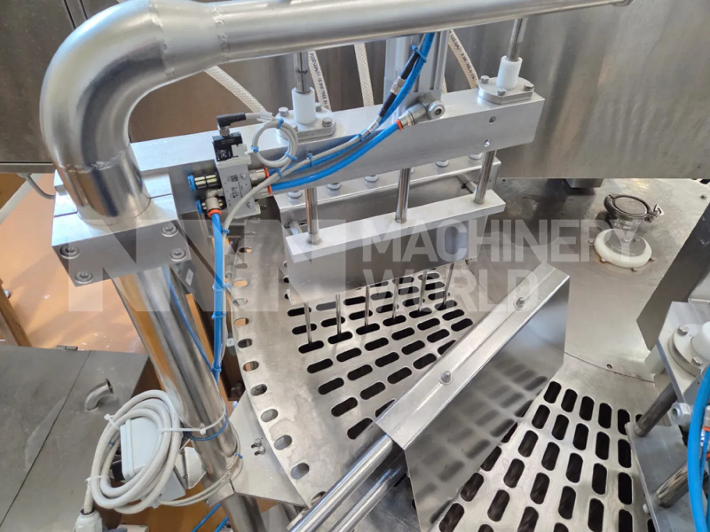 Laief GSL 3 Model Rotary 6 Wide Ice Lolly Popsicle Moulding Machine – 6,000 pcs/hour (Year 2019) - 5