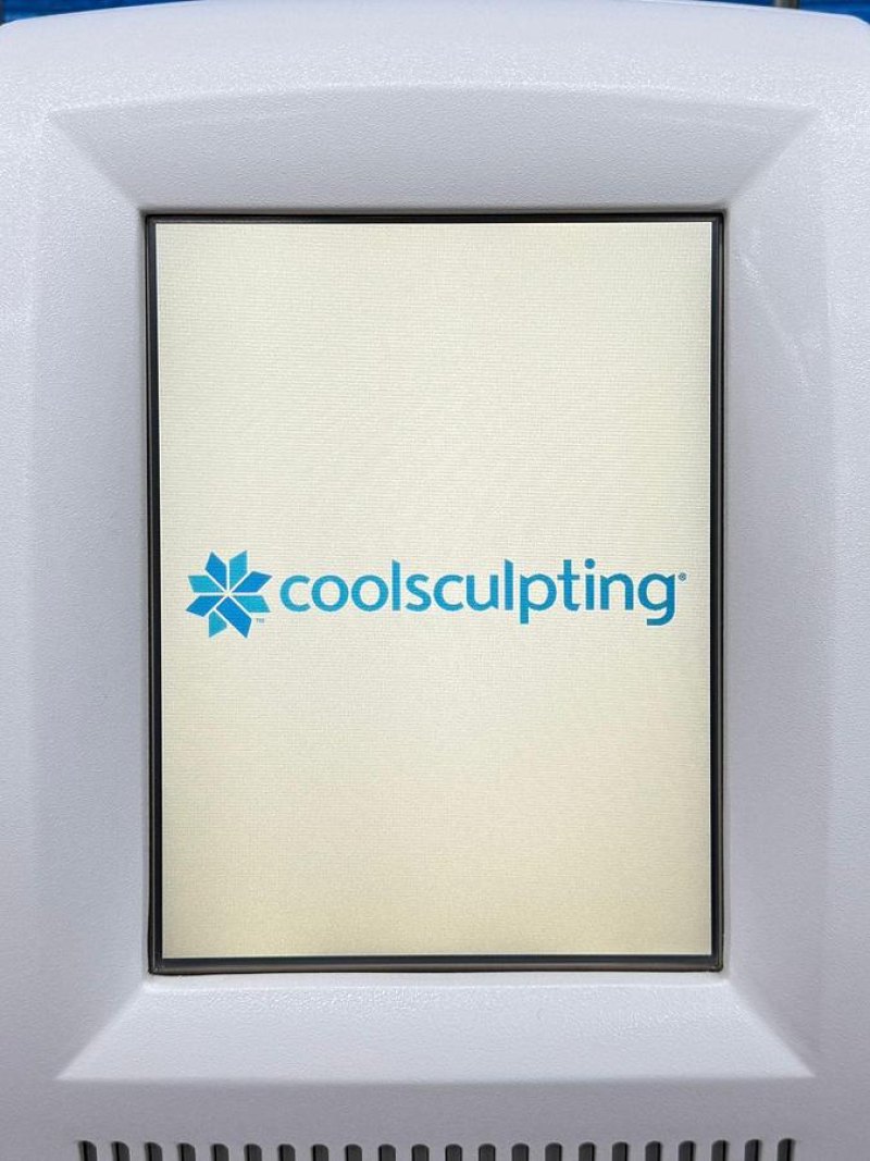 Zeltiq Coolsculpting Cryolipolysis Systems YOM: 2015