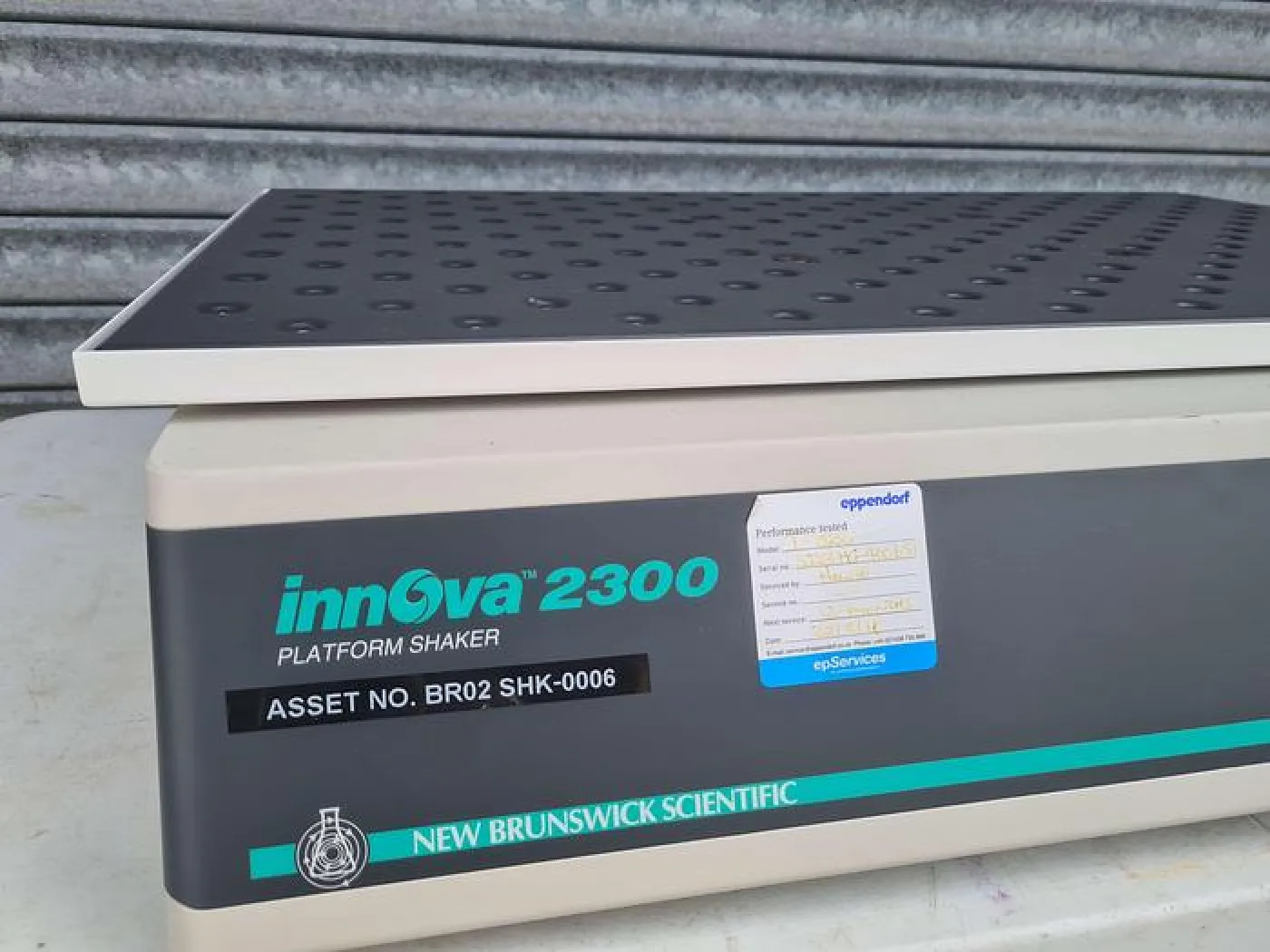 Eppendorf New Brunswick Innova 2300 Benchtop Open Air Shaker - 5