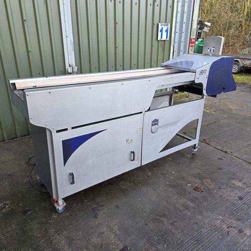 BFI Fruit or Vegetable Flow Packer